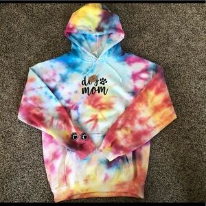 🐾 Dog Mom Tie Dye Sweatshirt 🐾